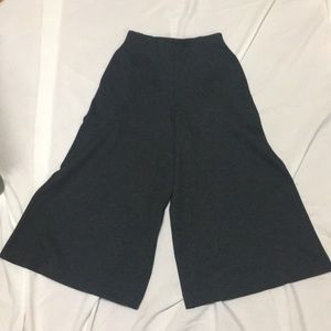 UNIQLO | High-waisted Wide Leg Pants